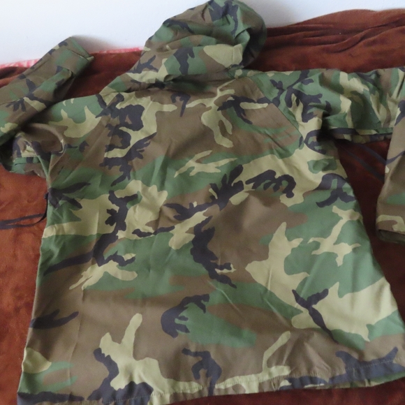 US Military Parka Cold Weather Camouflage Jacket MIL-P-44188C L/Regular issued - Picture 6 of 8